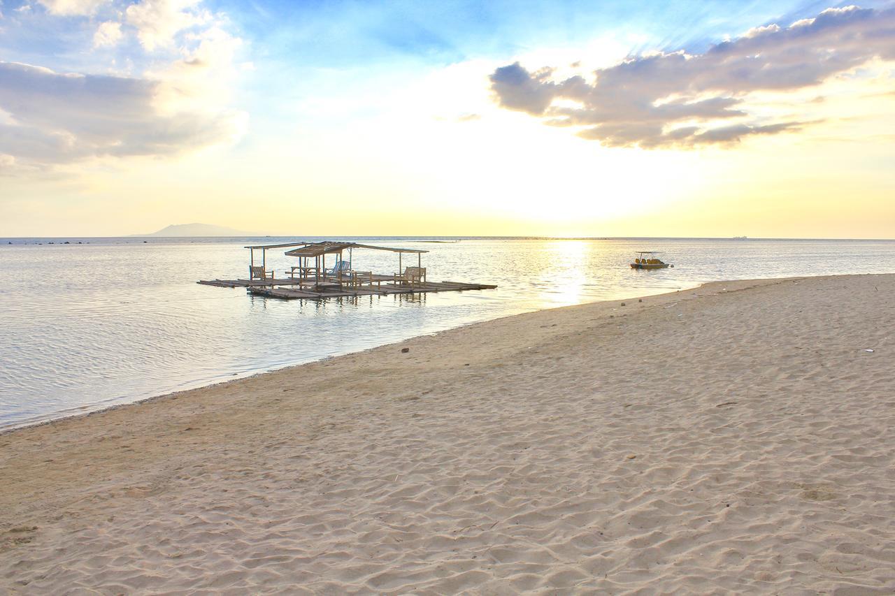 Bella Beach Resort Batangas Лиан Экстерьер фото
