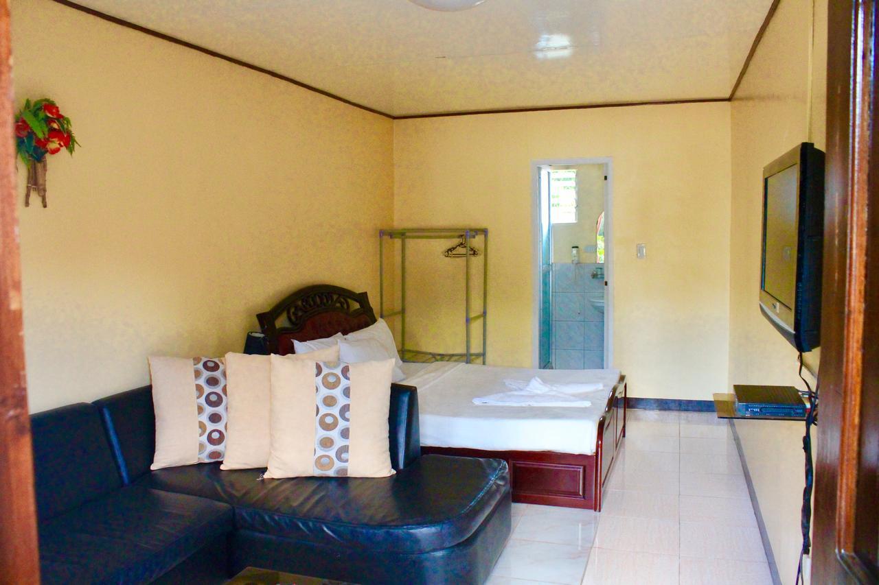 Bella Beach Resort Batangas Лиан Экстерьер фото